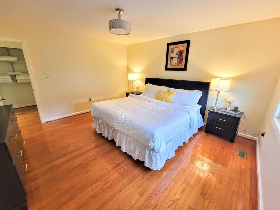 Nice 2 Bdr 2 Bath Near Airport With Fast Wifi And Parking Herndon Dış mekan fotoğraf