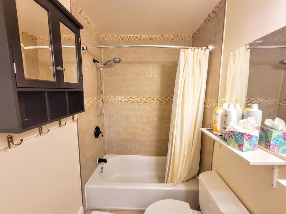 Nice 2 Bdr 2 Bath Near Airport With Fast Wifi And Parking Herndon Dış mekan fotoğraf