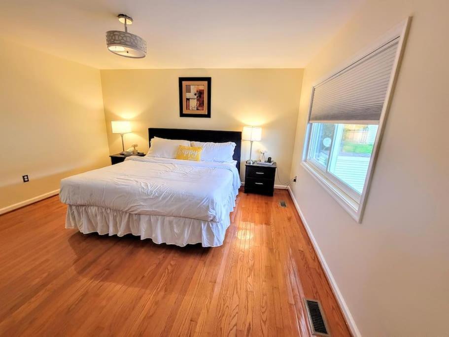 Nice 2 Bdr 2 Bath Near Airport With Fast Wifi And Parking Herndon Dış mekan fotoğraf