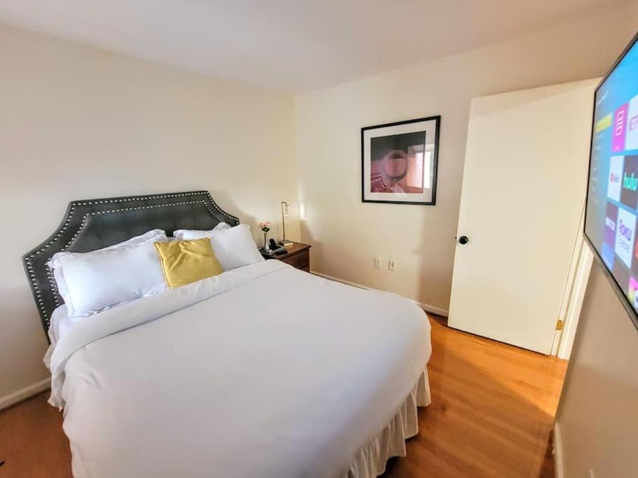Nice 2 Bdr 2 Bath Near Airport With Fast Wifi And Parking Herndon Dış mekan fotoğraf