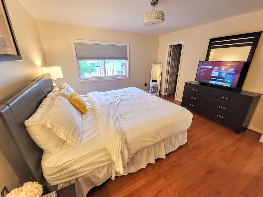 Nice 2 Bdr 2 Bath Near Airport With Fast Wifi And Parking Herndon Dış mekan fotoğraf