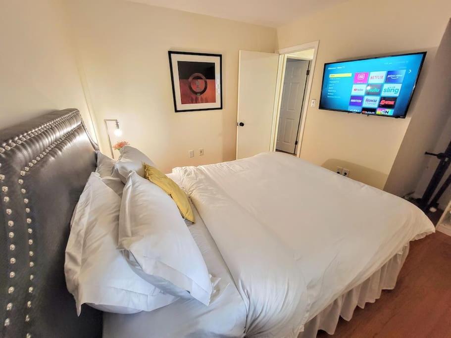 Nice 2 Bdr 2 Bath Near Airport With Fast Wifi And Parking Herndon Dış mekan fotoğraf